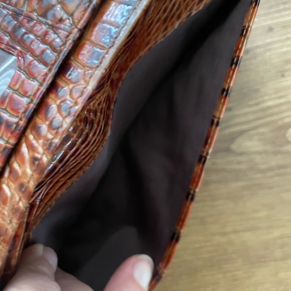 🎁 Brahmin Ady Wallet Toasted Almond Croc Embossed Leather – EUC - Picture 10 of 10